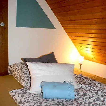 Апартаменты Sonnige Fachwerkwohnung Alfter