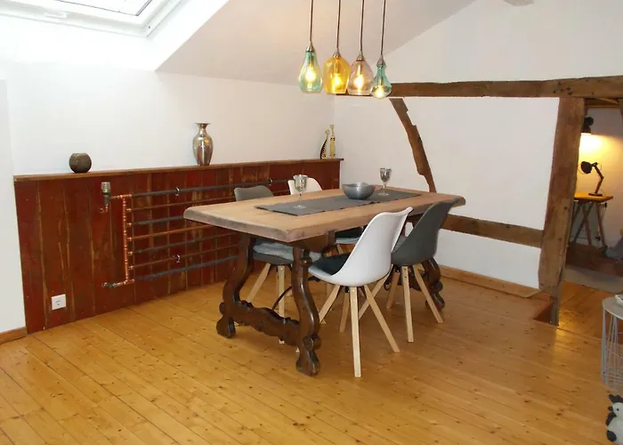 Sonnige Fachwerkwohnung 아파트 *